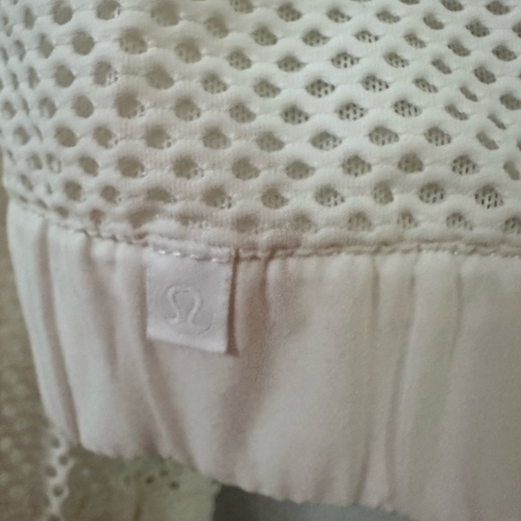 Lululemon Mesh Jacket Size 8 - Picture 4 of 5